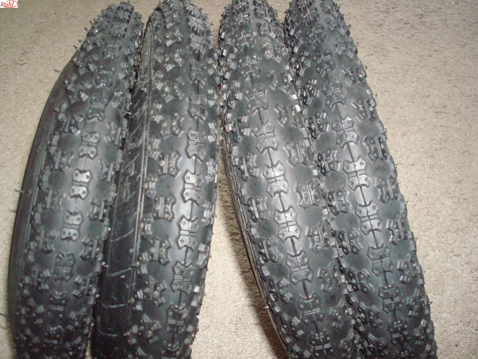 1 stuks Buitenband cross 12.1/2 x 2.1/4 - (62-203) B